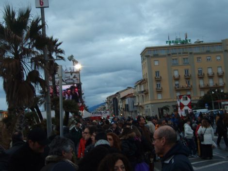Ingrandisci la foto